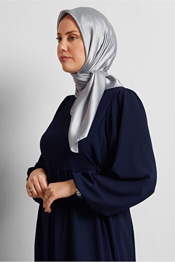 Alvina Saten Janjan Scarf 8569