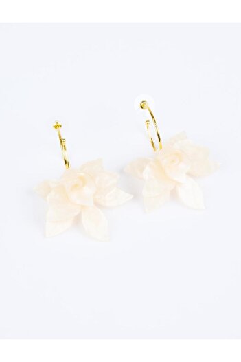 Jimmy Key Beige Leaf Detailed Flower Patterned Earrings