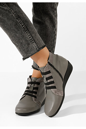 B T Shoes Γυναικεία δερμάτινα μποτάκια Tashia γκρι