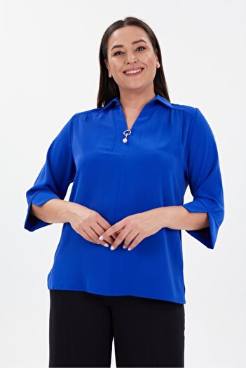FUERTE XL Plus Size Chiffon Blouse with Pearl and Buckle Detail