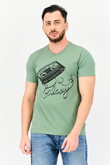 GAP x Marvel Men Crew Neck Short Sleeves Graphic Print T-Shirt, Sage Green
