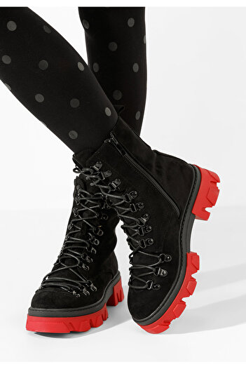 B T Shoes Černé šněrovací kotníkové boty Judie V2