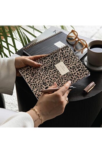 STOREMAX Snshop Spiral Cardboard Cover Set of 2 Checkered School Notebook 80 Sheets, Lesson Planned Leopard 46743