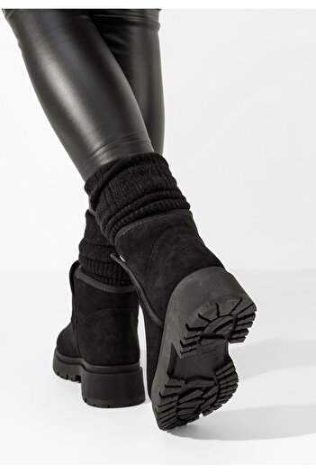B T Shoes Černé nízké kozačky Octavia V2