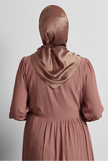 Alvina Saten Janjan Scarf 8569