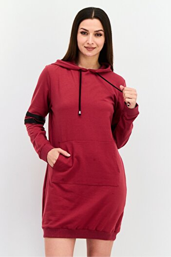 Tiana B Women Solid Sweater Dress, Red/Black