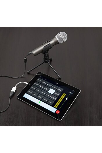 Samson Q2U Handheld Dynamic USB Microphone Recording and Podcasting Pack