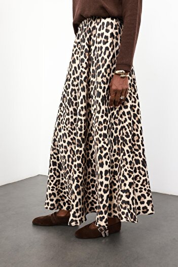 5in1Canpolat Brown Leopard Maxi Satin Skirt 50208