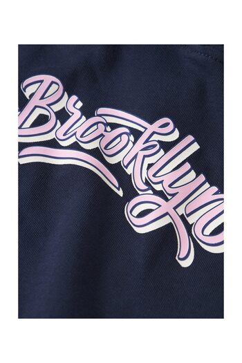 Name it NKFVIALA LS KRÁTKÝ RLX SWEAT WH BRU