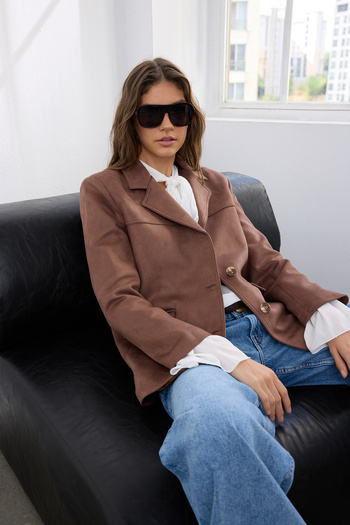 Trendyol Collection Тъмнокафяво удобно сако от сует с тъкан TWOAW26BC00001