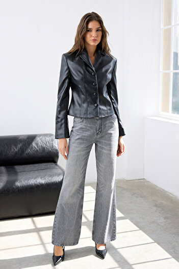 Trendyol Collection Black Faux Leather Fitted/Skin-Fitting Overlay Button Jacket Twoaw26Ce00009