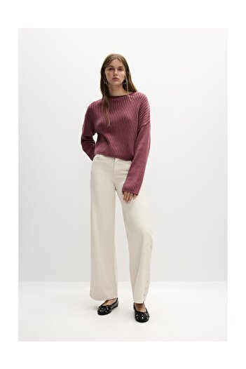 LEFTIES Woman's Ribbed Knit Sweater