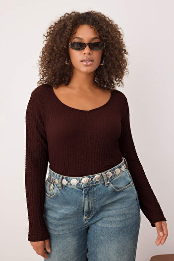 Trendyol Curve Burgundy Waffle Textured Fabric Knitted Plus Size Blouse Tbbaw26Af00034