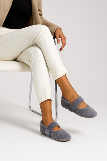 Beyond Women's Smoked Thick Strap Mary Jane Feather Casual Ballerinas Byndmj002
