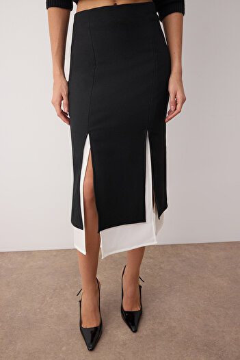 Trendyol Collection Black and White Slit Pencil Midi Crepe Skirt Twoaw26Et00016