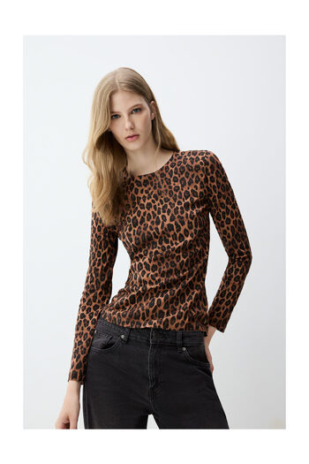 LEFTIES Woman Long Sleeve Round Neck T-Shirt
