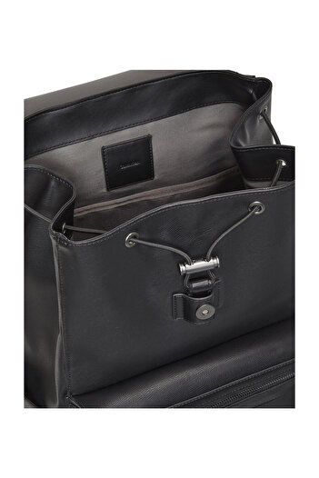 Calvin Klein BATOH S KLOBOUKEM NA ZAVÍRÁNÍ NA ZIP