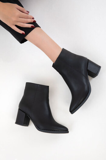 SOHO Schwarze Stiefel und Booties für Damen 16560