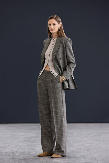 Trendyol Collection Trendyol Studio Brown Plaid Check Wide Leg/Wideleg Woven Trousers Twoaw26Pl00129