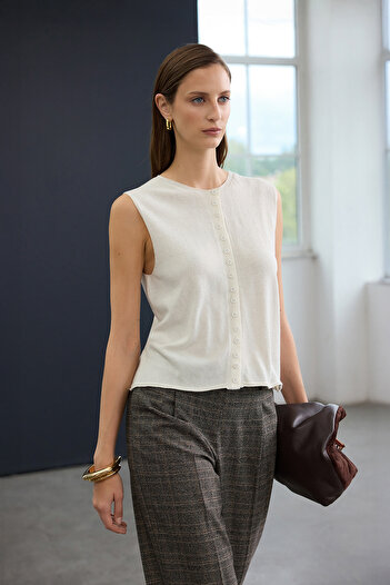 Trendyol Collection Trendyol Studio Екру Регулярний кашеміровий жилет з велосипедним коміром TWOAW26YE00064