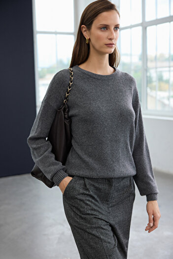 Trendyol Collection Trendyol Studio Gray Cashmere Blended Crew Neck Knitwear Sweater Twoaw26Kz00251