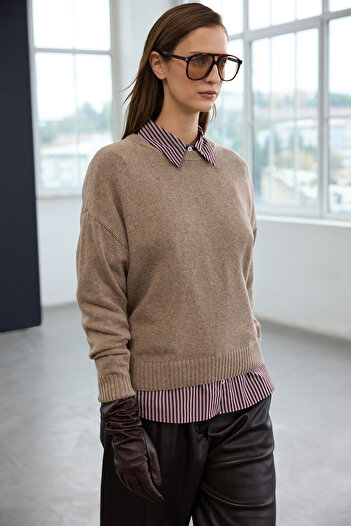 Trendyol Collection Trendyol Studio Brown Cashmere Blended Crew Neck Knitwear Sweater Twoaw26Kz00251