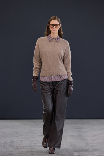 Trendyol Collection Trendyol Studio Brown Cashmere Blended Crew Neck Knitwear Sweater Twoaw26Kz00251