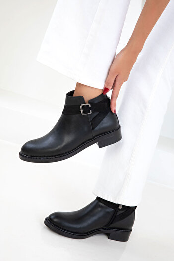SOHO Black Women's Boots & Booties 20848