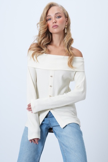 Trend Alaçatı Stili Women's Ecru Madonna Collar Front Slit Knitted Blouse Alc-X14527