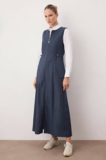 Trendyol Modest Φόρεμα Hijab από υφαντό πολυβισκόνη χωρίς επένδυση ανθρακί TCTAW26EB00046