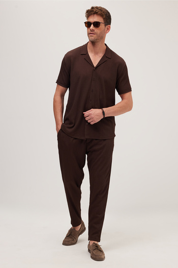 Tudors Men's Standard Fit Short Sleeve Tie-Waist Lapel Collar Brown Shirt Jogger Set