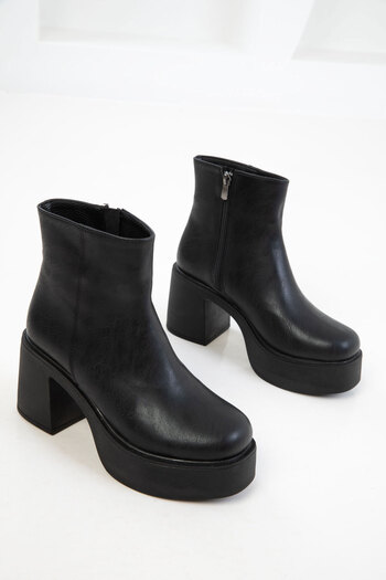 SOHO Dámské černé kozačky - model Bootie z roku 19986