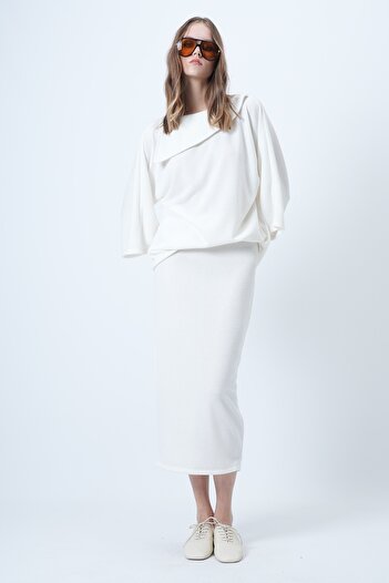 Trend Alaçatı Stili Women's Ecru Collar Design Batwing Sleeve Knitwear Blouse and Pencil Skirt Set Alc-X14625