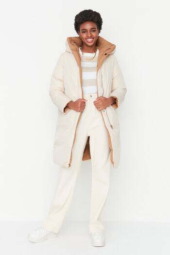 Trendyol Collection Hnědá Regular Fit oboustranná vodoodpudivá nafukovací bunda TWOAW26MO00089