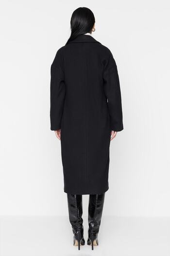 Trendyol Collection Černý dvouřadý oversize dlouhý kabát s kashem TWOAW26KB00019