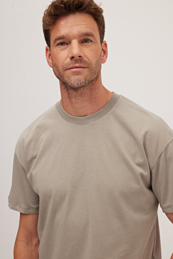 Tudors Men's Boxy Fit Loose Fit 100% Cotton Crew Neck Gray T-Shirt
