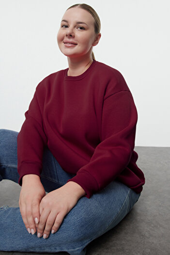 Trendyol Curve Burgundy Oversize/Relaxed Fit Basic Crew Neck Thick/Knitted Sweatshirt with Fleece Inside Tbbaw25Ao00008
