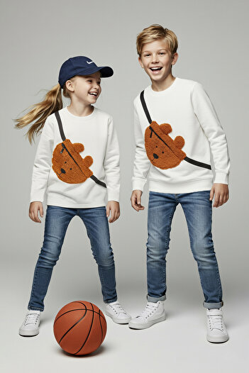 TRENDYOLKIDS Ecru Plain Crew Neck Regular Unisex Kids Knitted Sweatshirt Tkdaw26Sw00047
