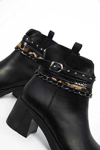 SOHO Black Women's Boots & Booties 21007