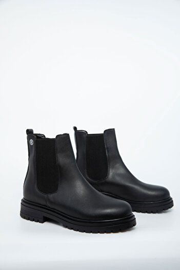 SOHO Women's Black Boots - 19998 Model Bootie
