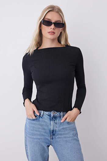 Trendyol Collection Black Pointel Fitted Textured Knitted Blouse Twoaw26Bz00012