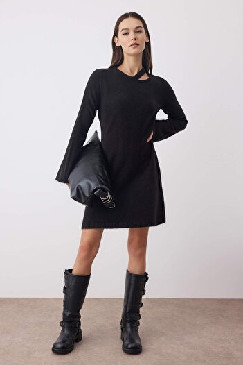 Trendyol Collection Black A-Line Mini Knitwear Wool Basic Dress Twoaw26El00028
