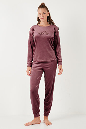 Lela Standart Fit Bisiklet Yaka Yumuşak Kadife Pijama Takımı PİJAMA TAKIMI 6094201