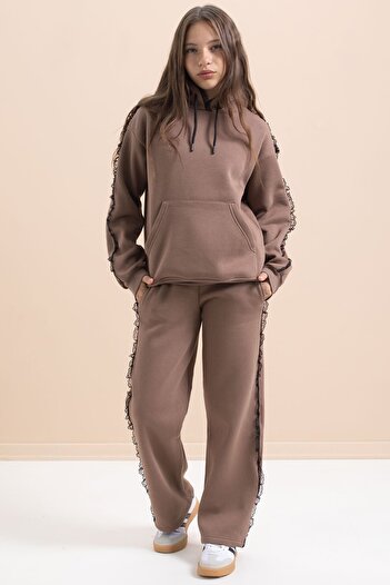 Cansın Mini Brown Girl's 3-Thread Suit with Lace Detail 21505