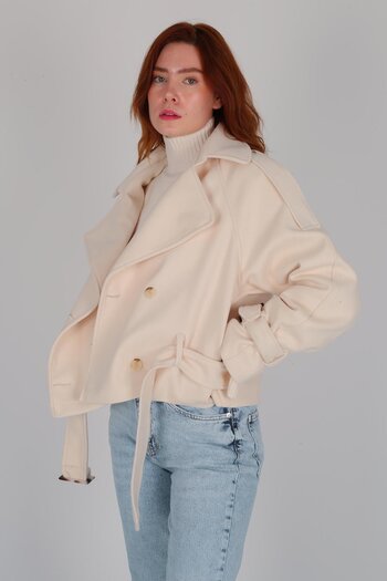 FACETTE Women's Ecru Short Stamp Coat with Epaulettes