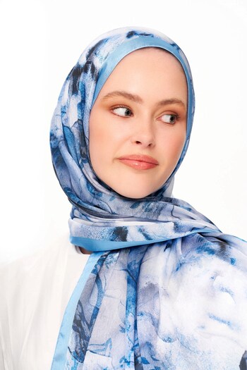 MOISCARF Flora Vibe Refined Jan Jan Patterned Shawl Ocean Blue