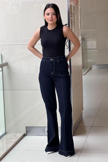 Ghisa Ribbed Spanish Leg Jean Trousers