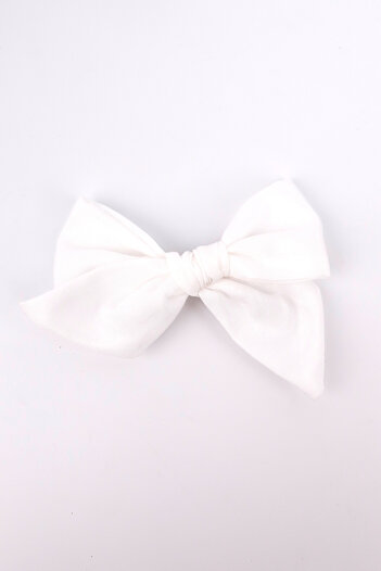 Le Mabelle White Bow Girl Child Clip Buckle
