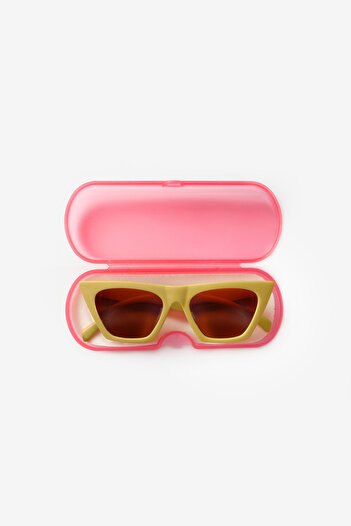 Le Mabelle Yellow Square Model Girl's Sunglasses