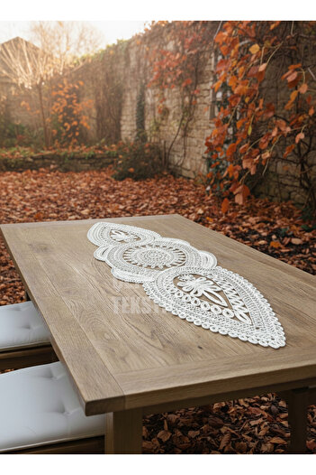 Çt Çeyizci Tekstil French Lace Detailed Single Table Runner - Over and Cover Runners